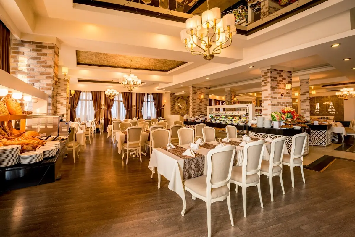 Kıbrıs'ta deniz kenarında saray otel, fotoğraf 5